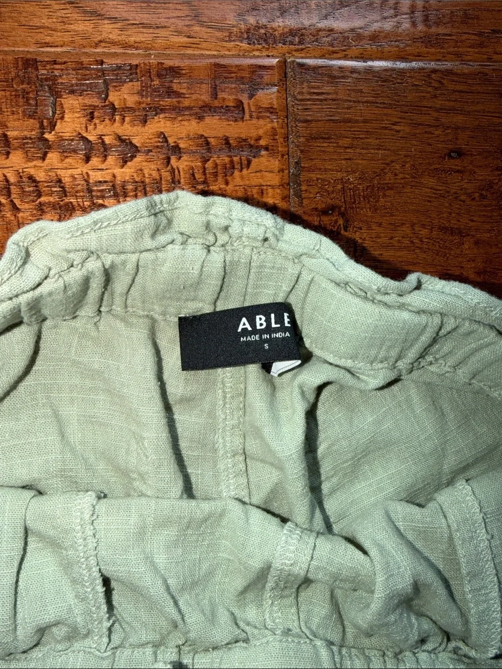 Able Clothing Jordan Easy Short 3.5 inseam, small, Desert Sage green